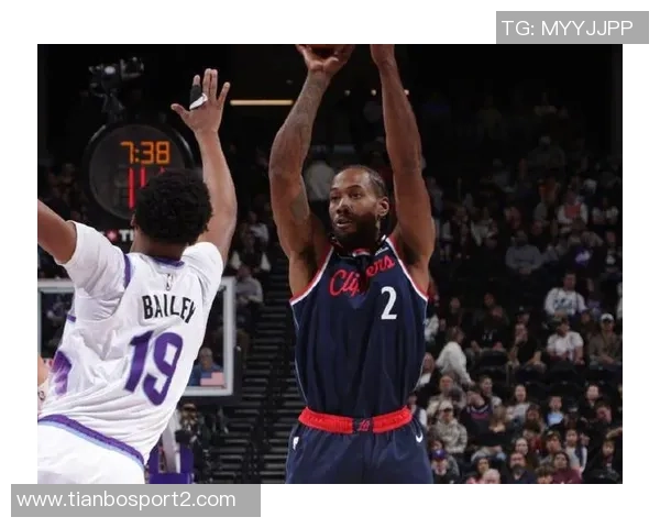 乔治下半场表现平平出战21分钟贡献14分3篮板2助攻2抢断