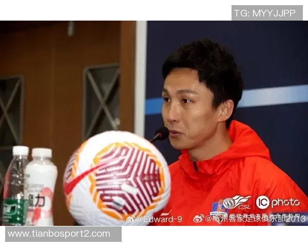 河南俱乐部酒祖杜康与云南玉昆战平尹鸿博中超告别战感人落幕