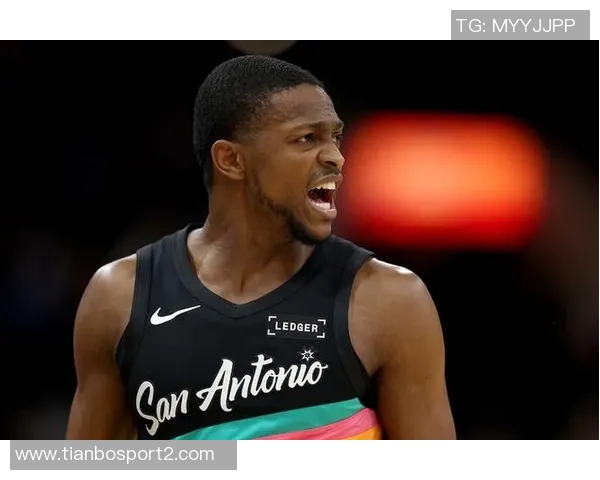 福克斯在马刺生涯第50场比赛中得分突破1000成队史控卫最快纪录